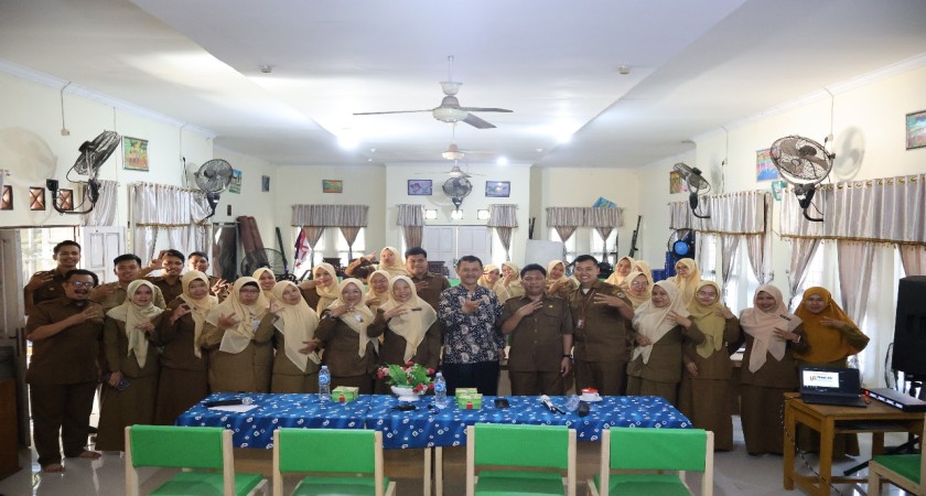 Pelatihan Public Speaking Tingkatkan Kompetensi Guru SLB Negeri 3 Banjarmasin